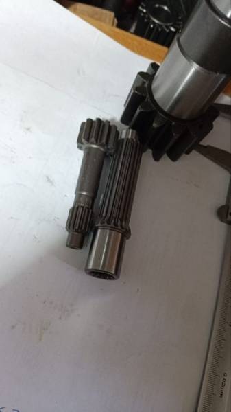 Вал редуктора хода янмар б27 Yanmar B27