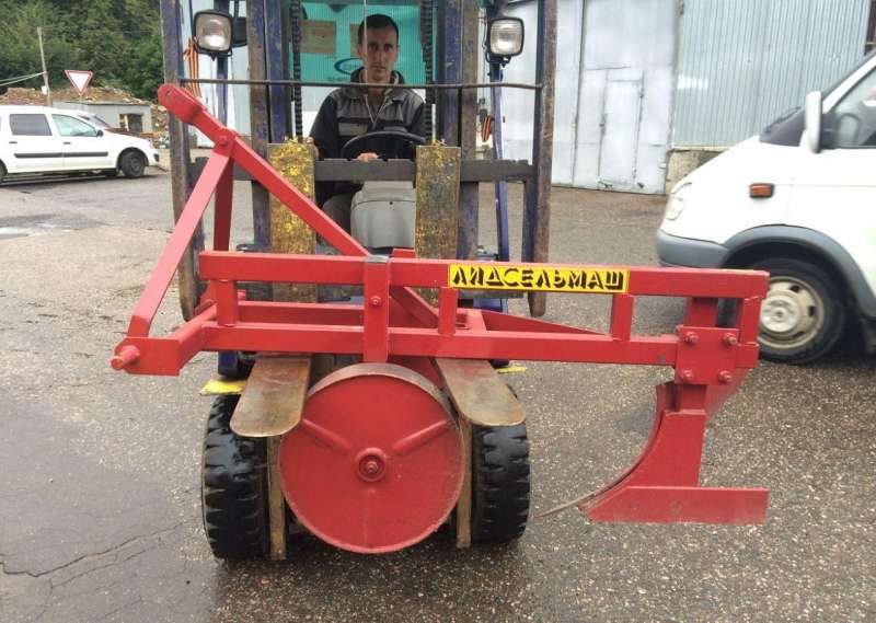 2-х корпусной плуг Л-101 для Т-25, мтз-320