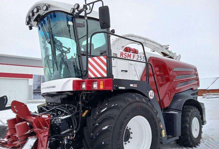 Кормоуборочный комбайн F-2550