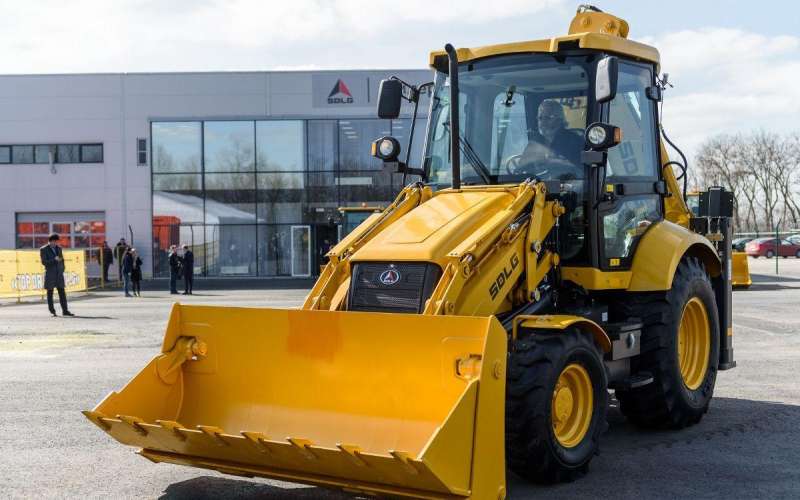 Экскаватор-погрузчик SDLG LinGong B877F