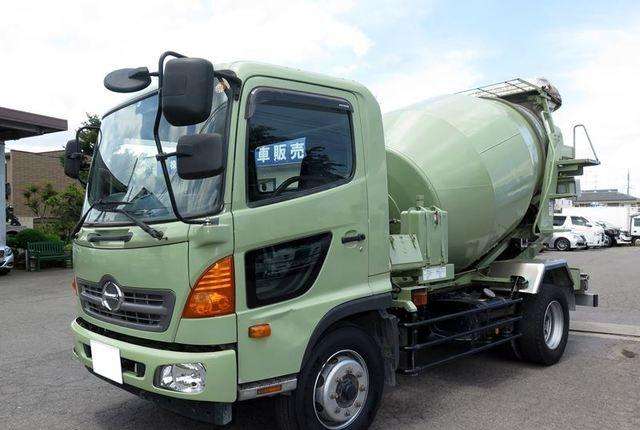 Hino ranger 2005 год миксер