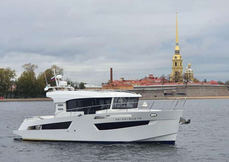 Моторная яхта SEA pride 1100
