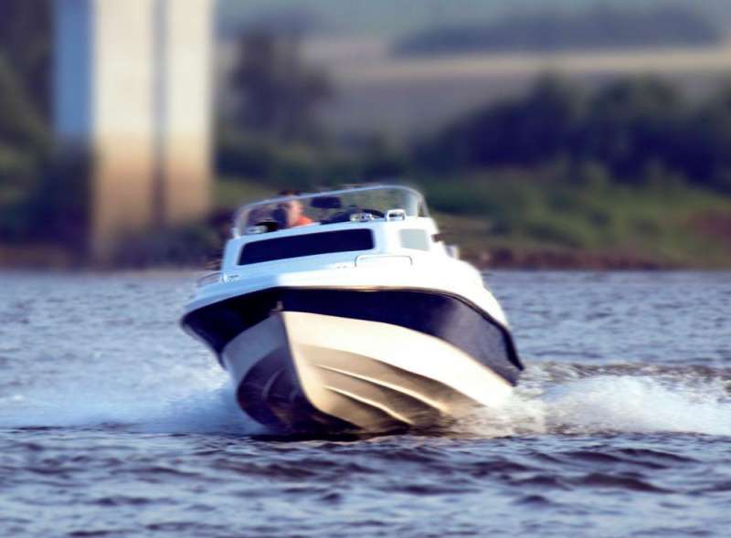 Новый катер с каютой Неман 500 в наличии