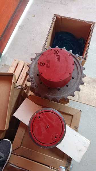 RG108-61290 Редуктор хода Кubota KX41.2 с гидромотором