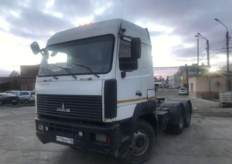 Маз 6430А8 седельный тягач (2012год)