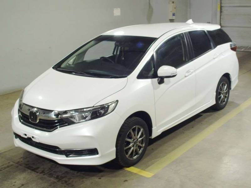 Универсал Honda Shuttle кузов GK9 G Sensing 4wd гв 2020