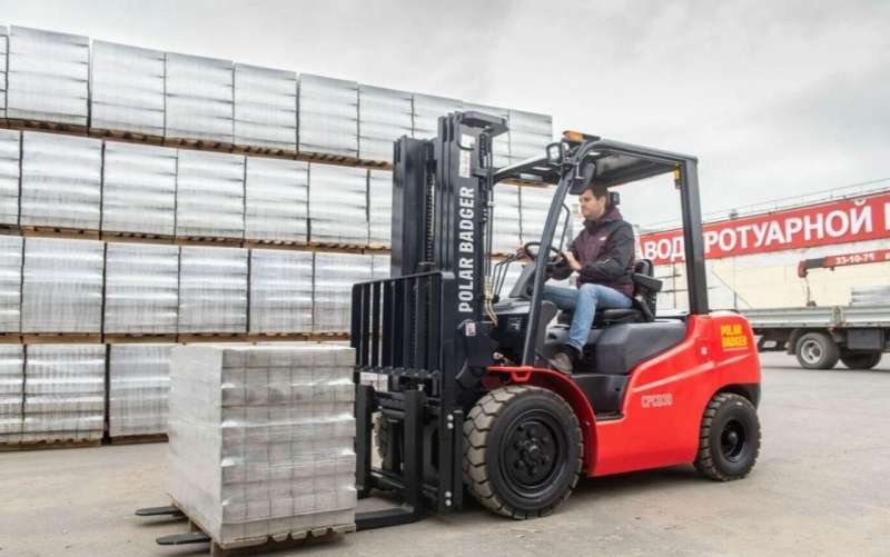 Вилочный погрузчик Polar Badger CPCD30, 2021