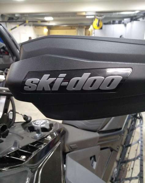 Ski -Doo summit expsrt 154 850 E-TEC turbo