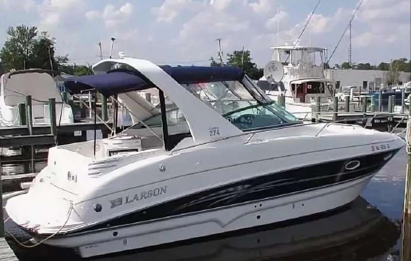 Катер Larson Cabrio 274
