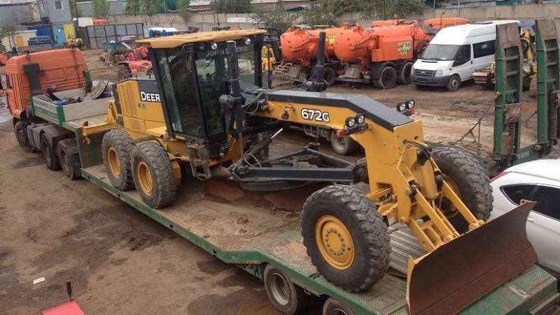 Грейдер John Deere 672G с сист. 3D нивелирования