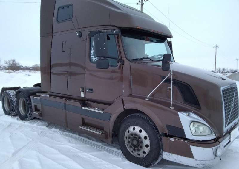 Volvo vnl 670 2003г.в