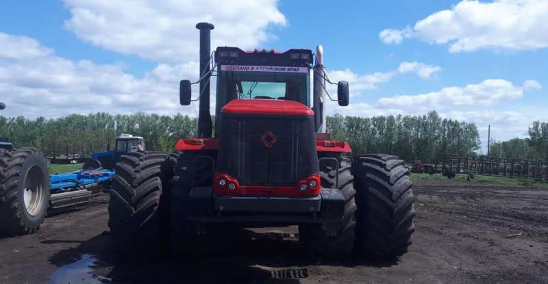 Продам трактор К-744