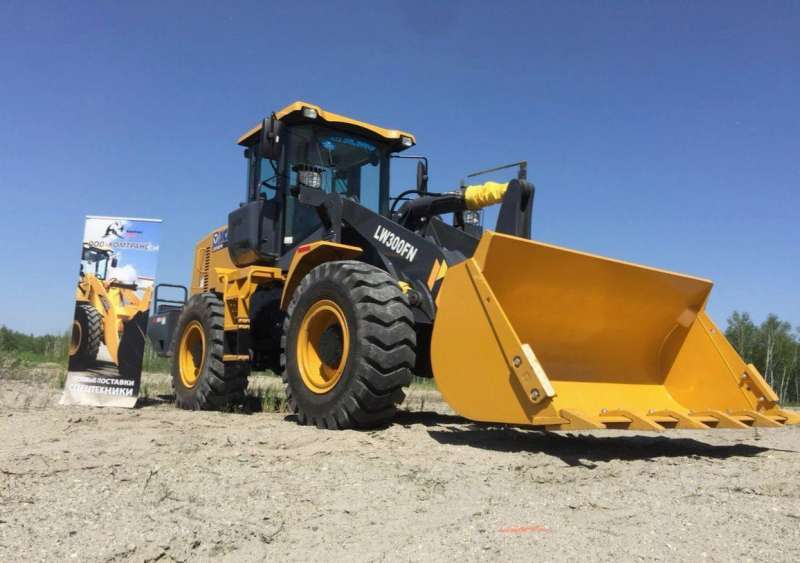 Фронтальный погрузчик XCMG LW300FN, 2021