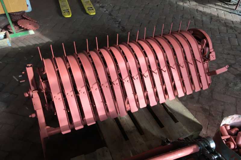 Подборщик на пресс-подборщик прф