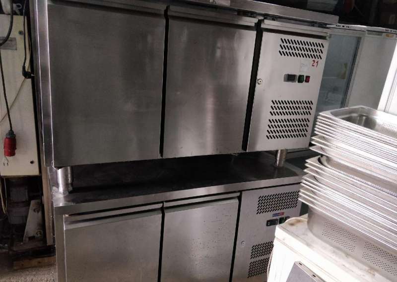 Стол холодильный cooleq GN2200TN