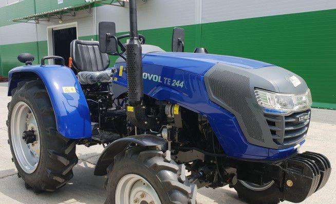 Минитрактор Lovol Foton TE-244 HT + Опрыскиватель