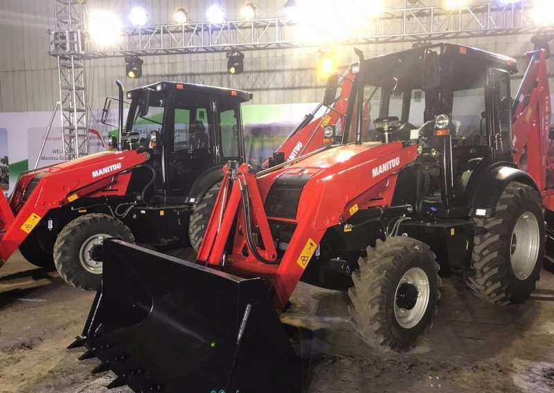 Экскаватор-погрузчик Manitou 818S