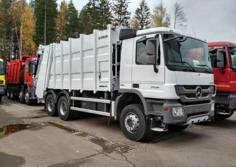 Мусоровоз Mercedes-Benz Actros 3336 Цоллер