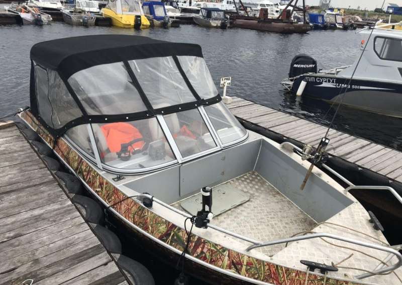 Продам комплект лодка Волжанка Фиш 490 + мотор Суз