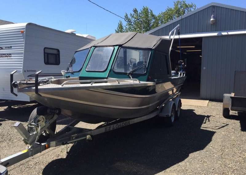 Водометный американский катер ThunderJet 21 Alexis