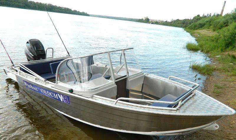 Новый катер алюминиевый 430DCM (в наличии)