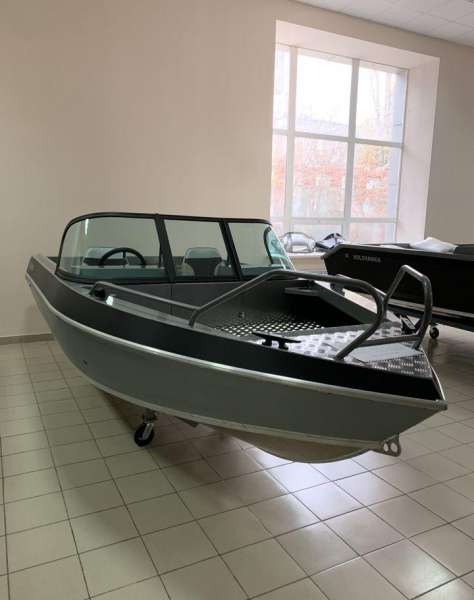 Катер Волжанка 49 Фиш новая