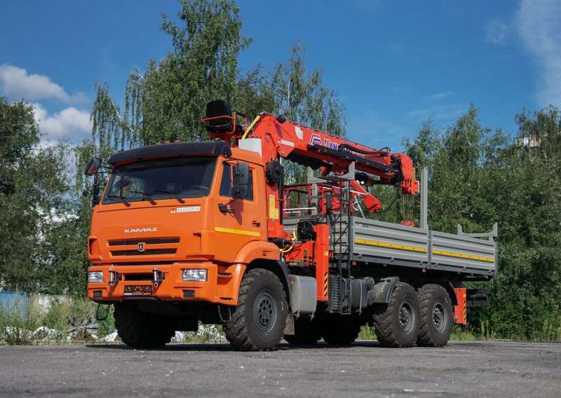 Камаз с манипулятором kanglim KS-2056 и буром