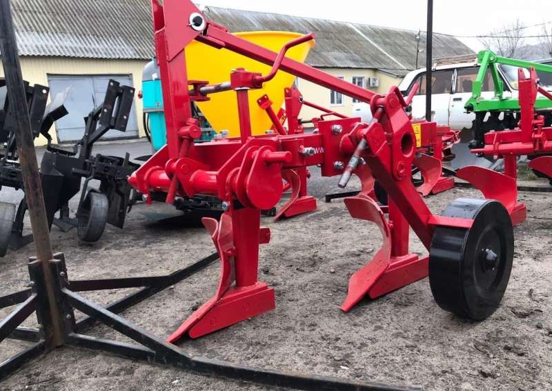 Плуг загонный навесной Wirax Польша, версии UV-1
