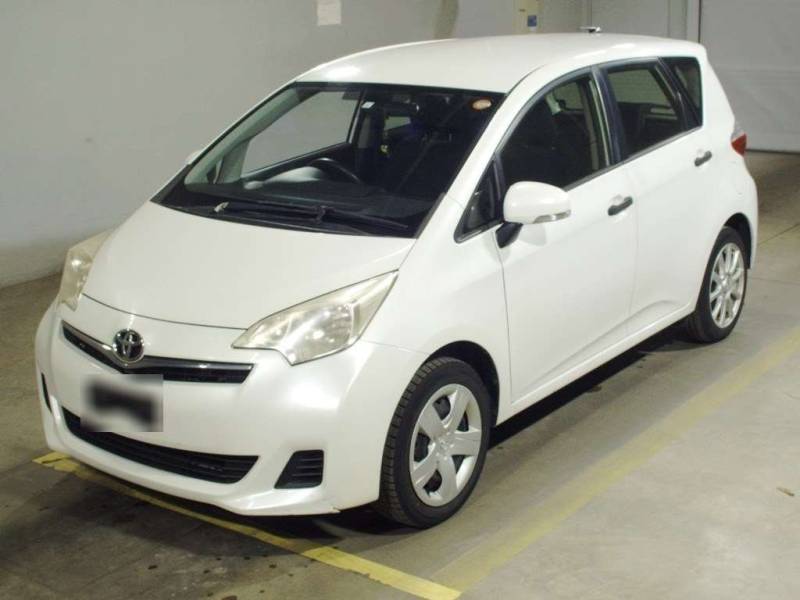 Компактвэн Toyota Ractis NCP125 X V Package минивэн 4wd