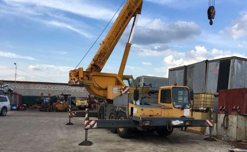 Автокран Libherr LTM 1050 (50 тонн)