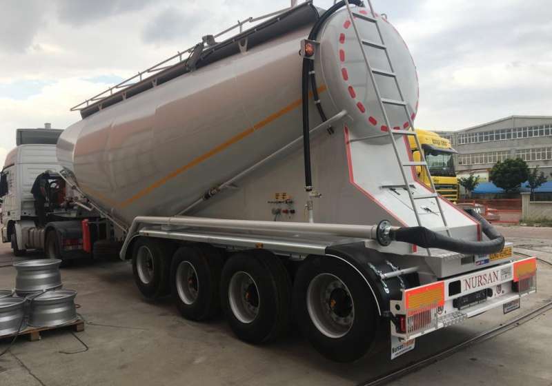 Полуприцеп цементовоз 39 м3 четырехосный