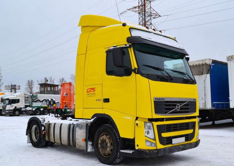 Седельный тягач Volvo FH440 2013 г/в