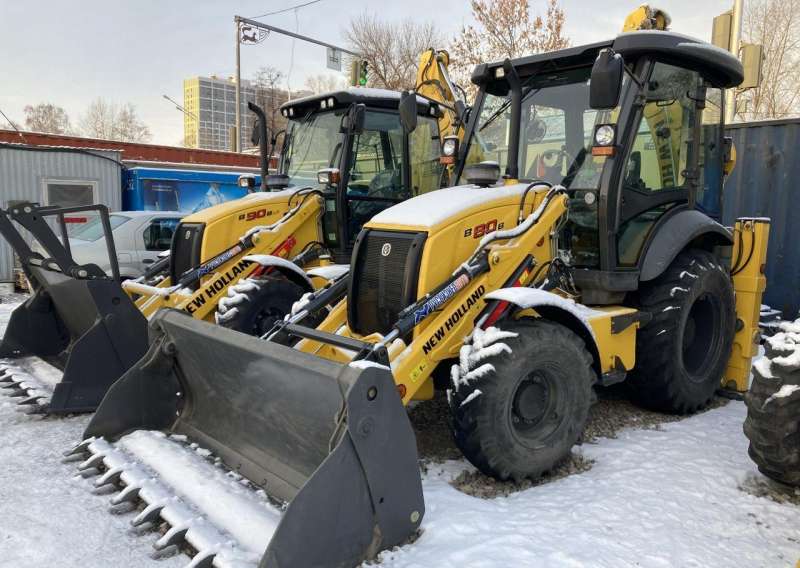 Экскаватор-погрузчик New Holland B80B, 2021