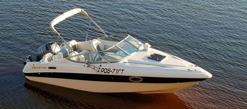 Каютный катер velvette 20
