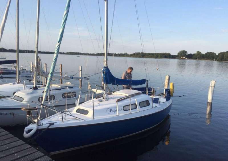 Парусная яхта neptun 22