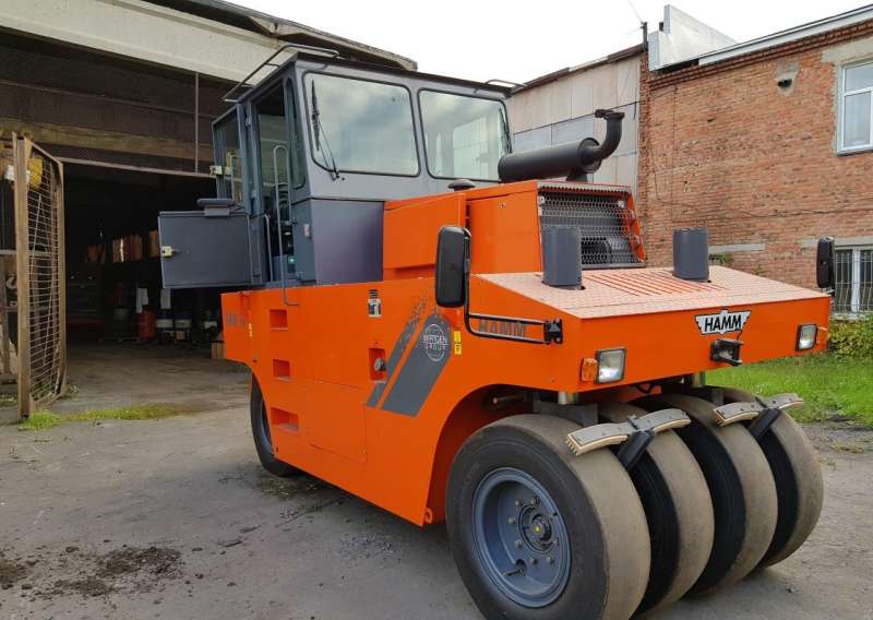 Каток пневмошинный hamm GRW 18, вес 18 тонн