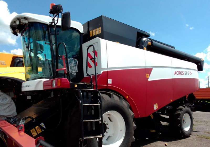 Комбайн Акрос595+