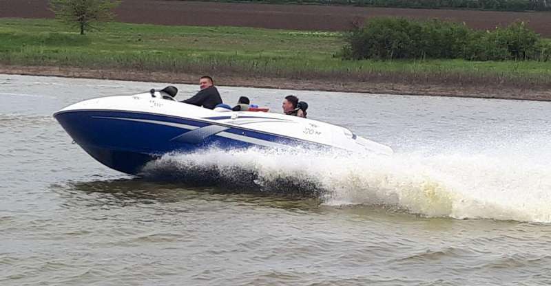 Катер Yamaha LS 2000