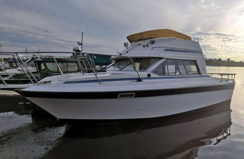 Bayliner 2556, дизель