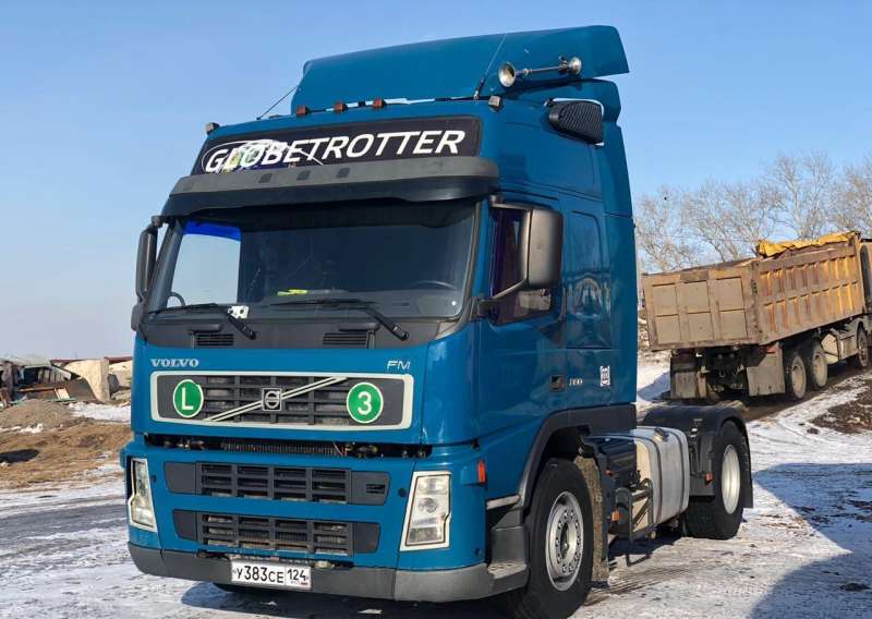 Тягач Volvo FM9