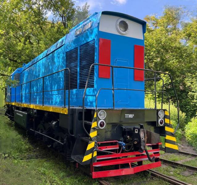 Тепловоз ТГМ-6Д
