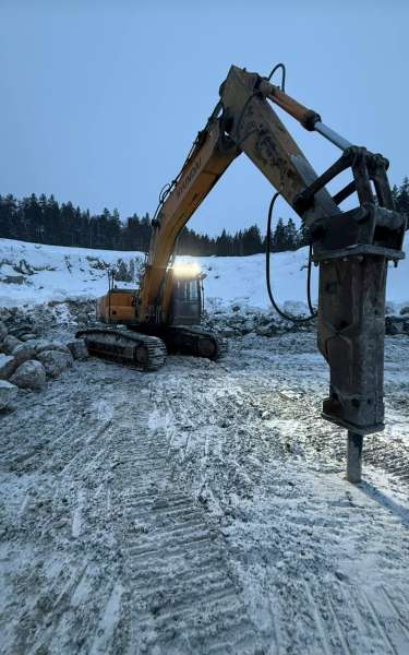 Экскаватор hyundai r320lc7