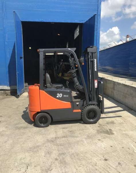 Вилочный погрузчик DOOSAN D20SC-5, 2007