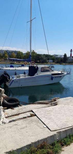 Продам лодку nissan FS-730