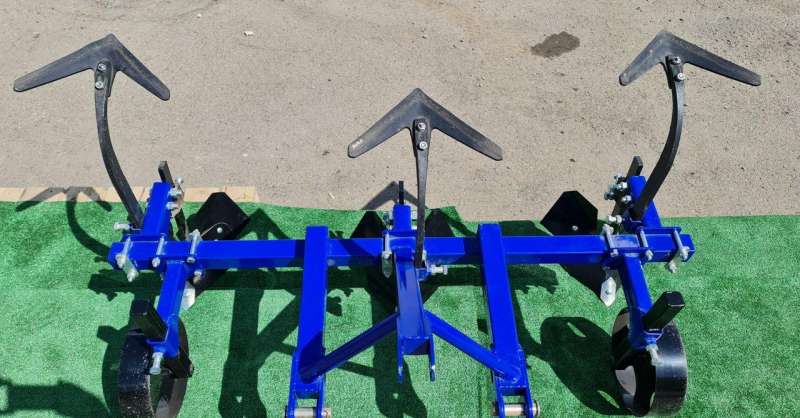 Культиватор окучник т-25, т-30, т-40