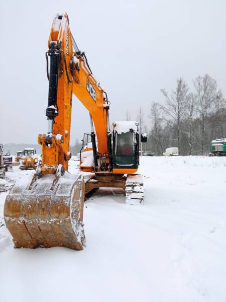 Экскаватор гусеничный JCB JS205