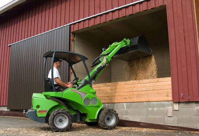 Мини погрузчик Avant 523 (Финляндия)