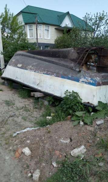 Катер рб25 водоизмещающий