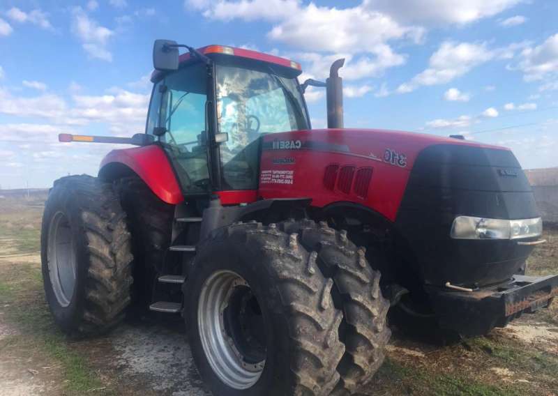 Трактор Magmun Case MX 310 (Магнум Кейс) +Плуг