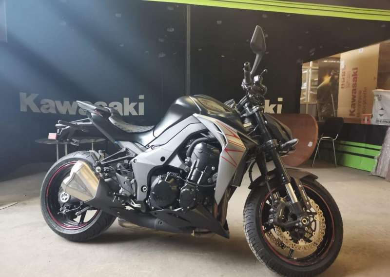 Kawasaki Z1000 (ZR1000H)